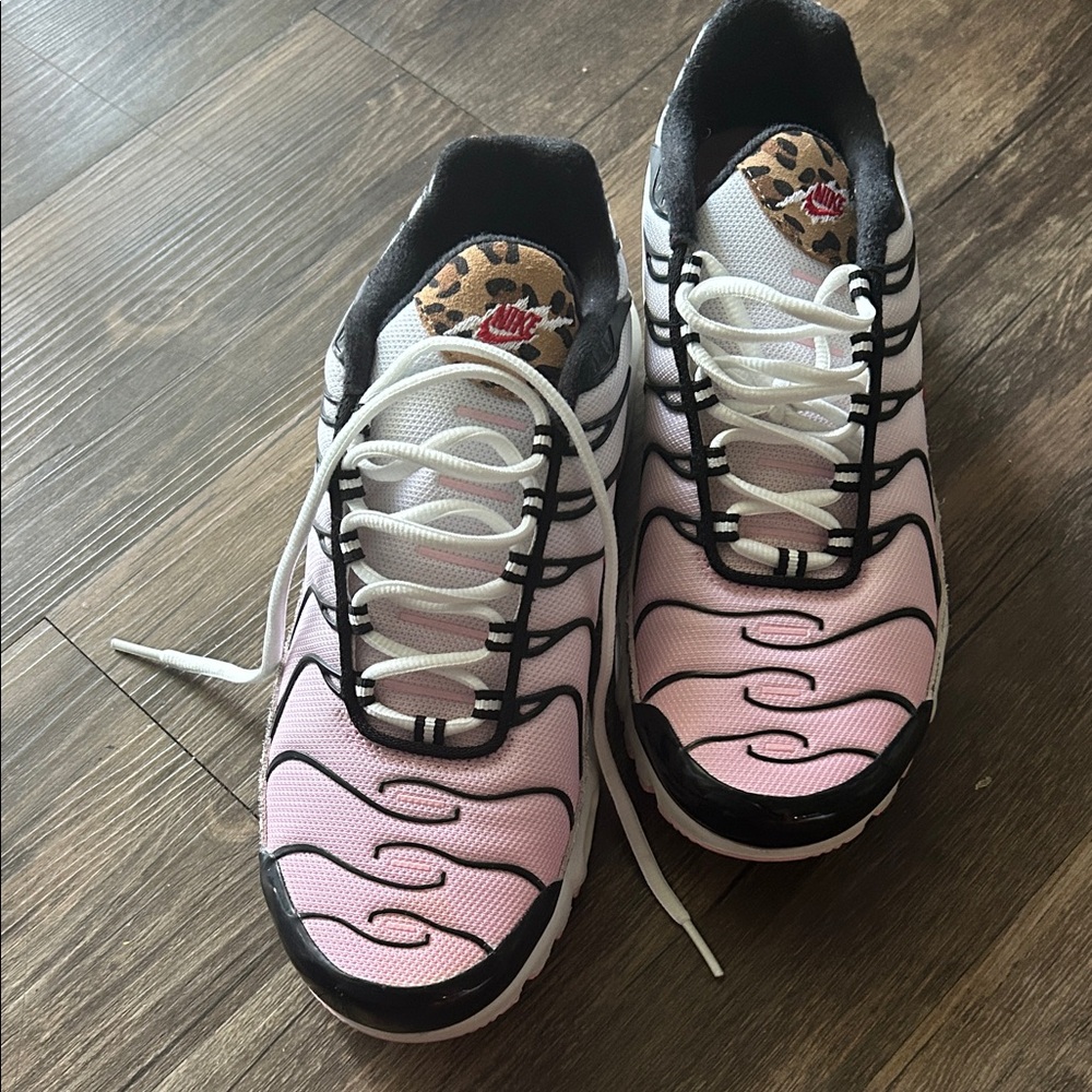 Nike Pink and Black Athletic Shoes